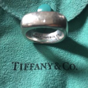 Tiffany & Co. Cushion band ring.